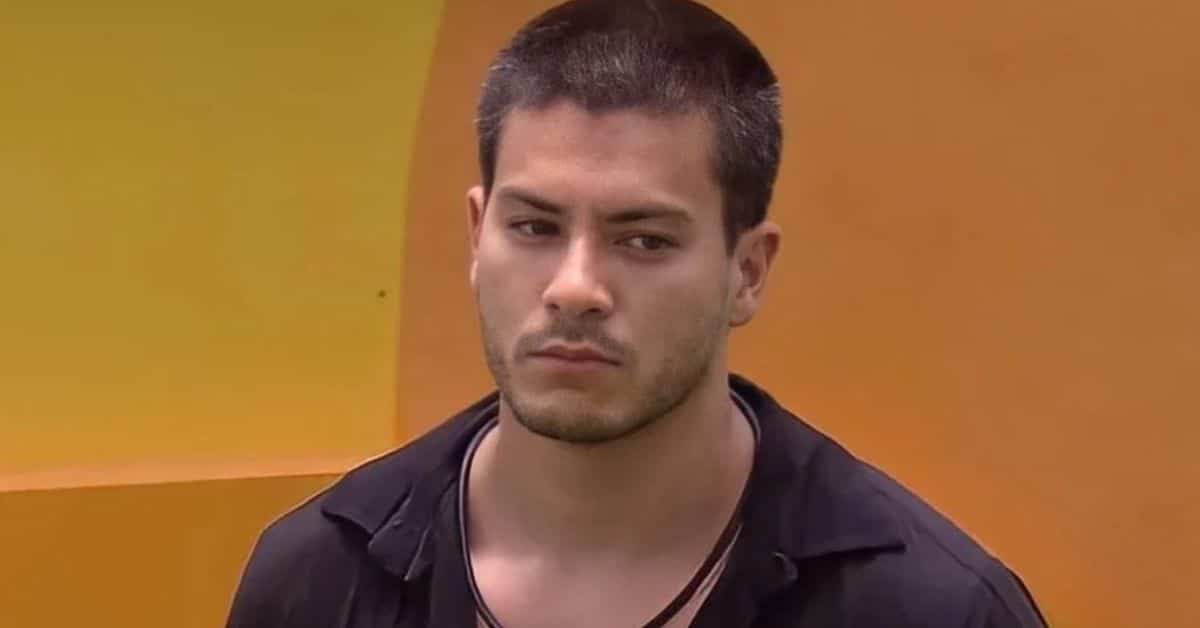 Arthur Aguiar admite ter sido atingido por ataques pós-BBB 22: “Me machucaram”