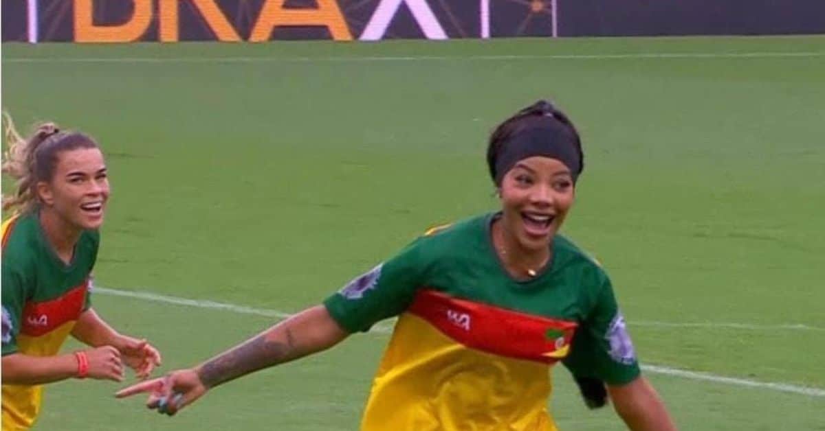 Sensitiva? Ludmilla surpreendeu antes da partida com previsão sobre gol marcado no Futebol Solidário